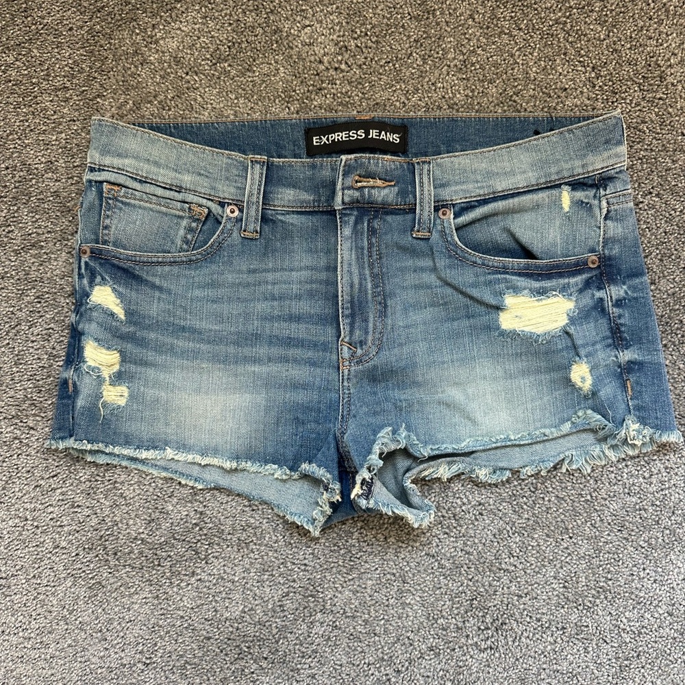 Express Women’s Distressed Denim Shorts